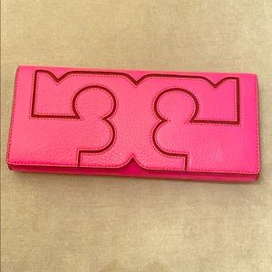 NWT Tory Burch Clutch